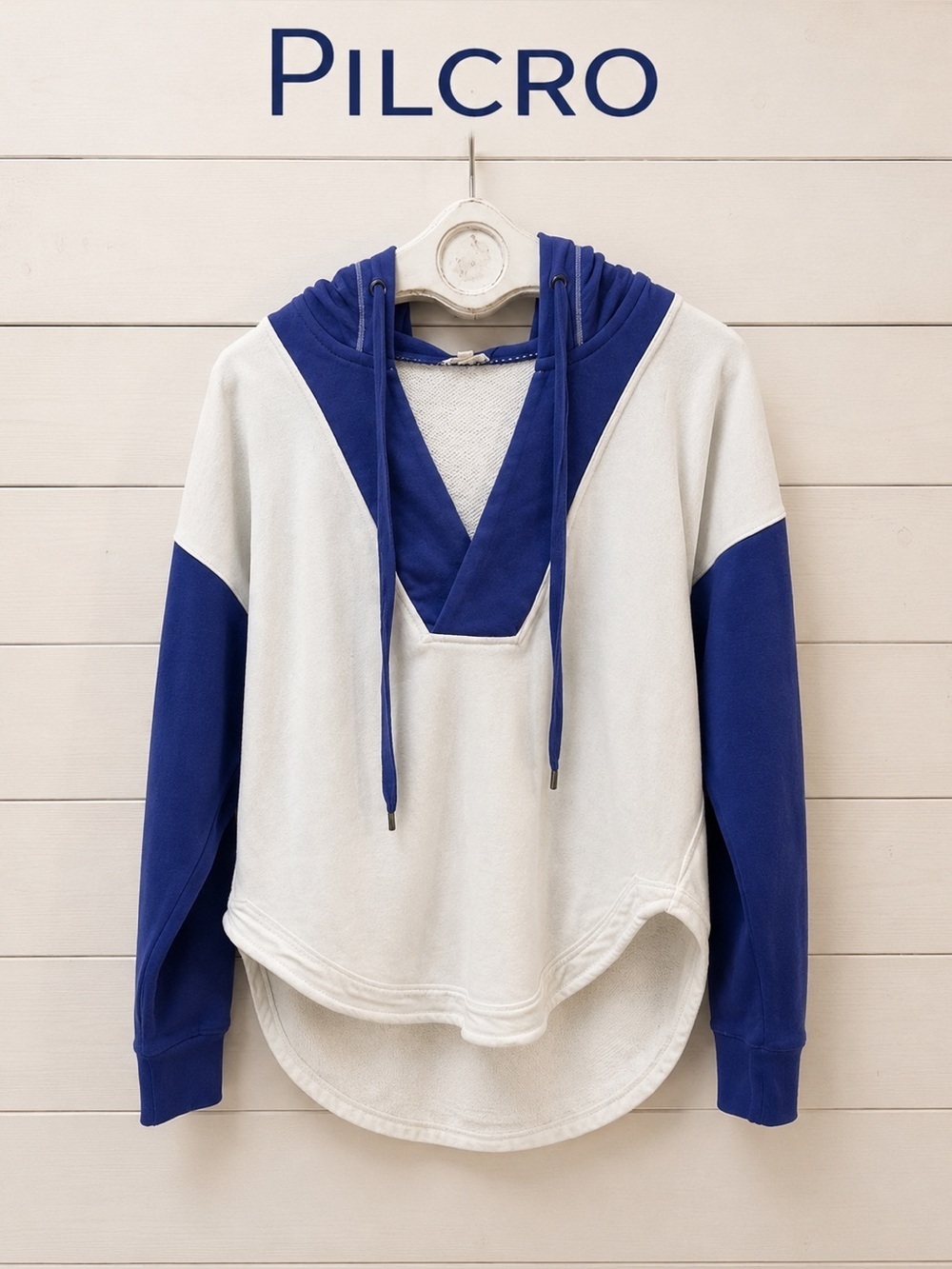 PILCRO – Two-Tone  White & purple Hoodie (Size S)